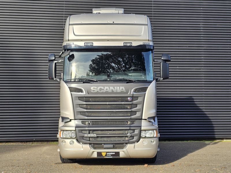 Scania R520 V8 TOPLINE / RETARDER / HYDRAULIC / - وحدة جر: صورة 5 Scania R520 V8 TOPLINE / RETARDER / HYDRAULIC / - وحدة جر: صورة 5