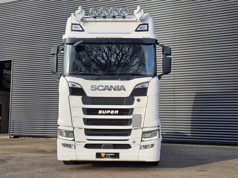 Scania S660 V8 6x2 BOOGIE / RETARDER / FULL AIR - وحدة جر: صورة 2 Scania S660 V8 6x2 BOOGIE / RETARDER / FULL AIR - وحدة جر: صورة 2
