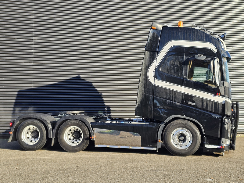 Volvo FH 16 750 6x2 BOOGIE / RETARDER / I PARK COOL - وحدة جر: صورة 4 Volvo FH 16 750 6x2 BOOGIE / RETARDER / I PARK COOL - وحدة جر: صورة 4