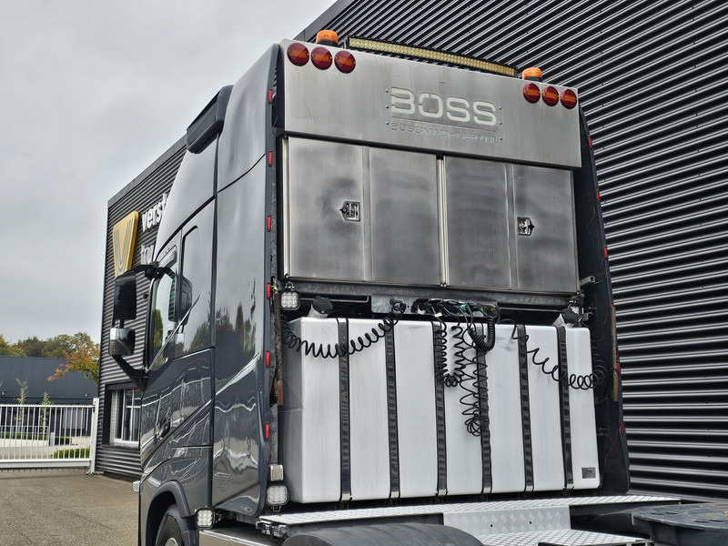 Volvo FH 540 8x4 / RETARDER / I PARK COOL / 90T - شاحنة: صورة 4 Volvo FH 540 8x4 / RETARDER / I PARK COOL / 90T - شاحنة: صورة 4