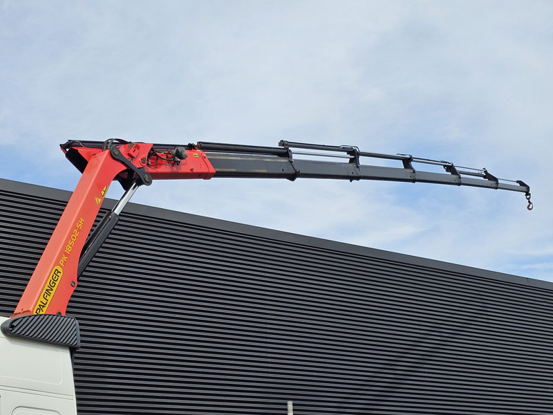 Volvo FM420 4x2 / PALFINGER 18502 - 17 mtr / CRANE / KRAN - شاحنات مسطحة, شاحنة كرين: صورة 4 Volvo FM420 4x2 / PALFINGER 18502 - 17 mtr / CRANE / KRAN - شاحنات مسطحة, شاحنة كرين: صورة 4