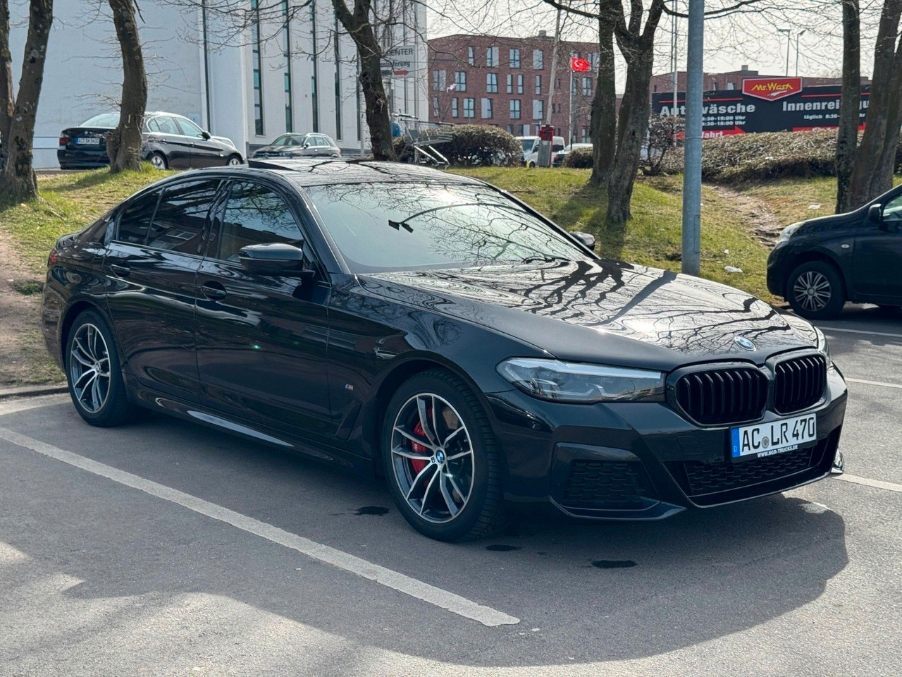 BMW 530 d xDrive M Sport Harman/Kardon Top Zust - سيارة: صورة 2 BMW 530 d xDrive M Sport Harman/Kardon Top Zust - سيارة: صورة 2