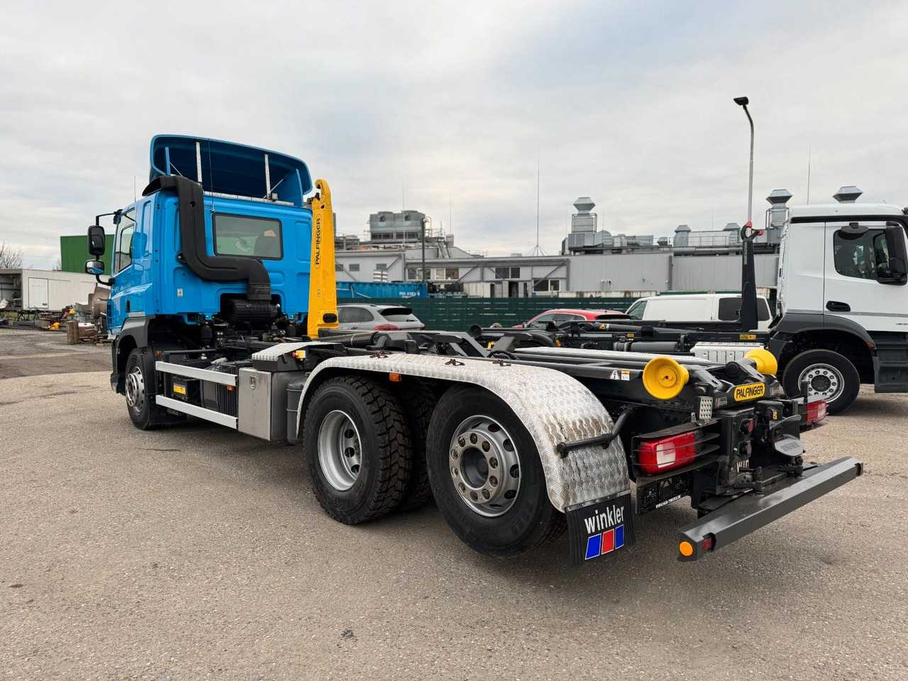 DAF CF 480 6X2 Abroller Funk 8 Stück neue Pirelli DAF CF 480 6X2 Abroller Funk 8 Stück neue Pirelli - شاحنة ذات خطاف: صورة 3 DAF CF 480 6X2 Abroller Funk 8 Stück neue Pirelli DAF CF 480 6X2 Abroller Funk 8 Stück neue Pirelli - شاحنة ذات خطاف: صورة 3