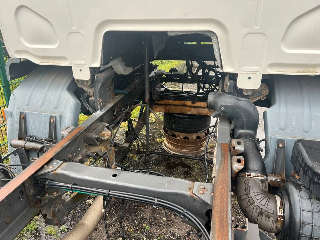 DAF LF 45.220 12 to. for PARTS no engine no gearbox! DAF LF 45.220 12 to. for PARTS no engine no gearbox! - شاحنة ستارة: صورة 3 DAF LF 45.220 12 to. for PARTS no engine no gearbox! DAF LF 45.220 12 to. for PARTS no engine no gearbox! - شاحنة ستارة: صورة 3