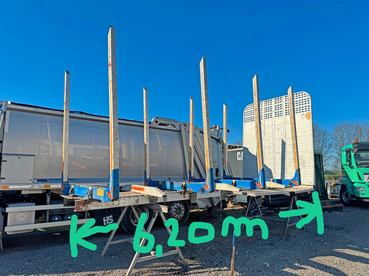 Holzwagenaufbau mit Rungen Aluminium - شاحنة كرين: صورة 2 Holzwagenaufbau mit Rungen Aluminium - شاحنة كرين: صورة 2