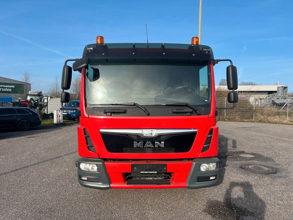 شاحنة الشفط MAN 10.180 Saug & Druck & Spülwagen & Funk Euro 6 MAN 10.180 Saug & Druck & Spülwagen: صورة 8
