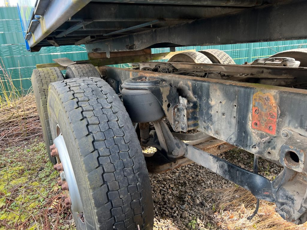 MAN 26.293 6X2 Motor & Getriebe gut MAN 26.293 6X2 Motor & Getriebe gut - شاحنة هيكل كابينة: صورة 3 MAN 26.293 6X2 Motor & Getriebe gut MAN 26.293 6X2 Motor & Getriebe gut - شاحنة هيكل كابينة: صورة 3