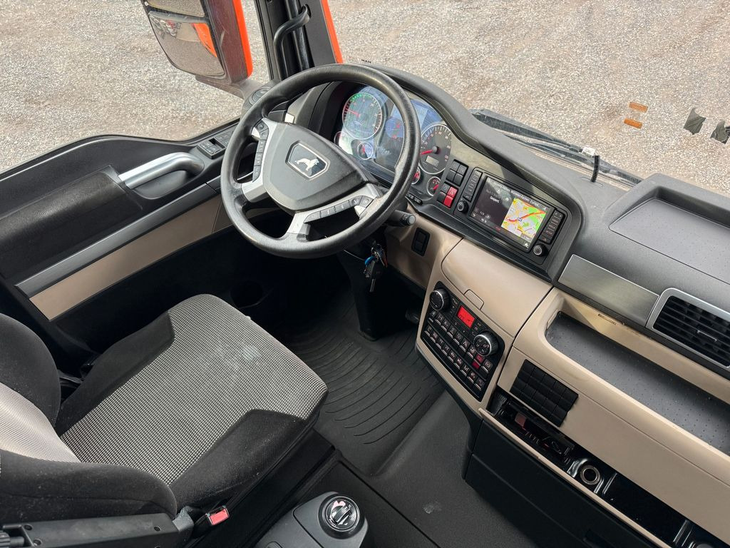 MAN 26.460 6X2 Retarder Klima Navigation guter Zust. MAN 26.460 6X2 Retarder Klima Navigation guter Zust. - شاحنة ذات خطاف: صورة 4 MAN 26.460 6X2 Retarder Klima Navigation guter Zust. MAN 26.460 6X2 Retarder Klima Navigation guter Zust. - شاحنة ذات خطاف: صورة 4