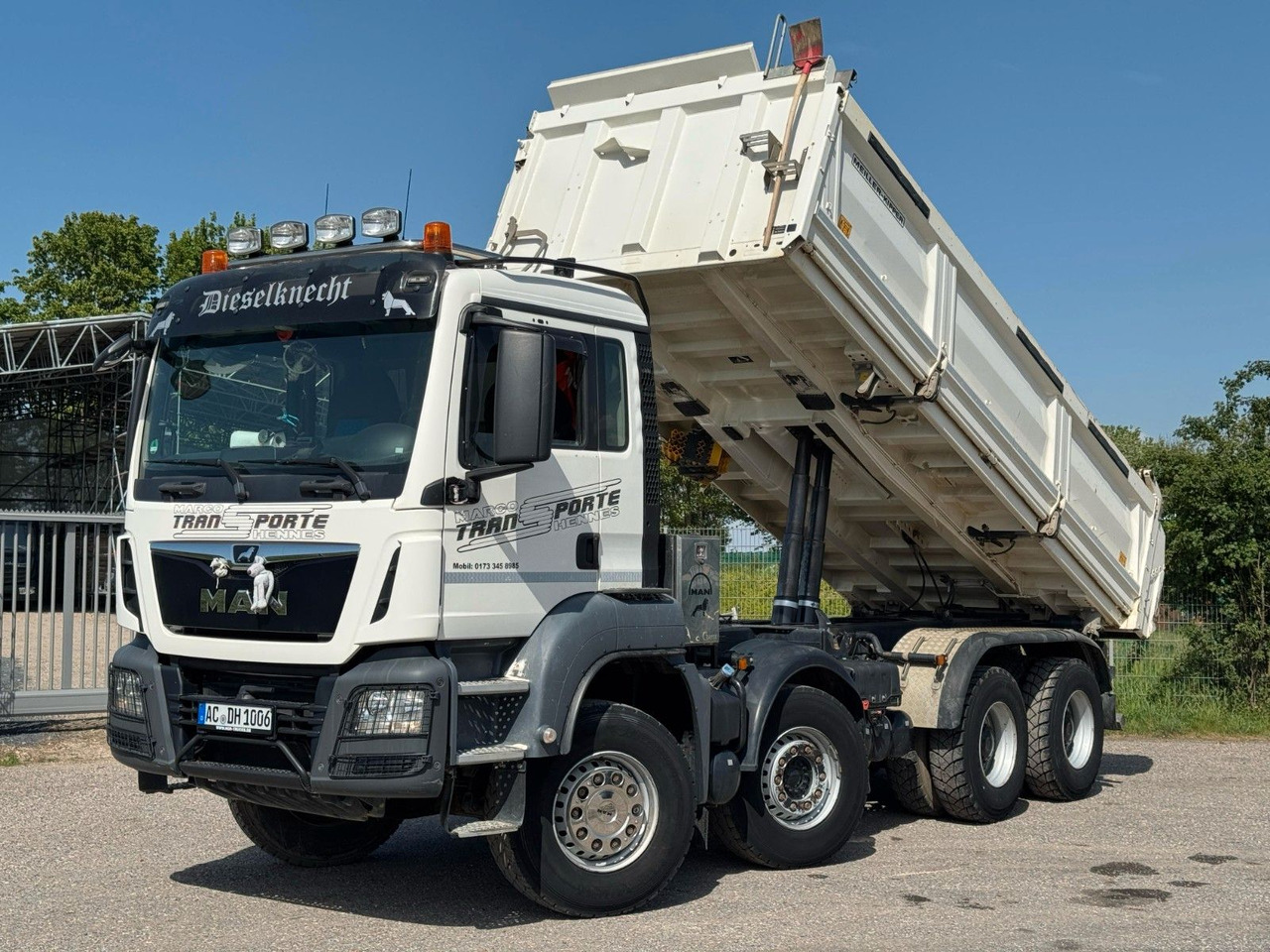 MAN 35.460 8x4 Meiller 3S. Kipper Bordmatik Retarder - شاحنة قلاب: صورة 1 MAN 35.460 8x4 Meiller 3S. Kipper Bordmatik Retarder - شاحنة قلاب: صورة 1