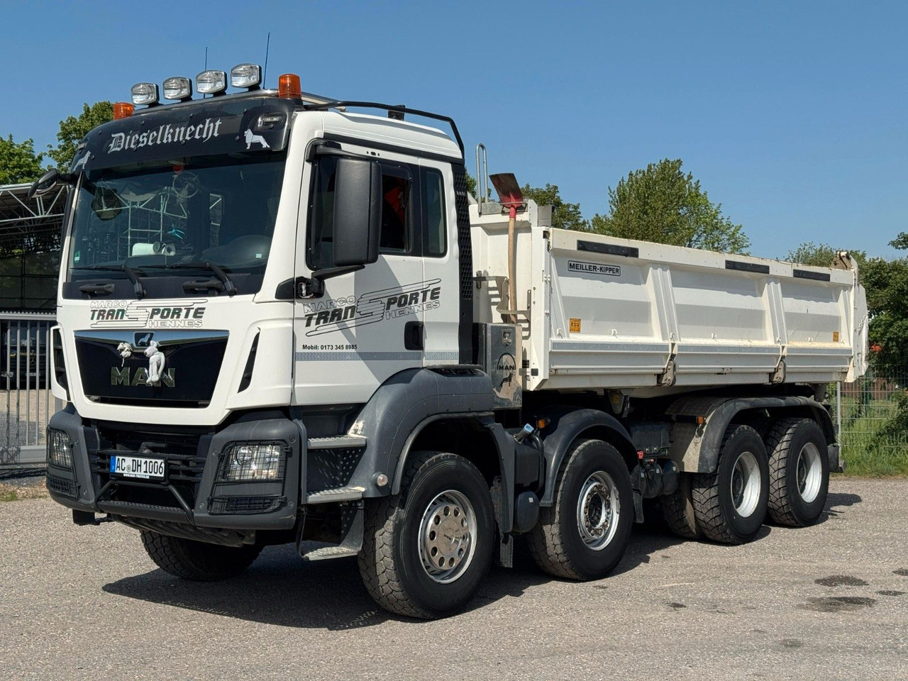 MAN 35.460 8x4 Meiller 3S. Kipper Bordmatik Retarder - شاحنة قلاب: صورة 4 MAN 35.460 8x4 Meiller 3S. Kipper Bordmatik Retarder - شاحنة قلاب: صورة 4