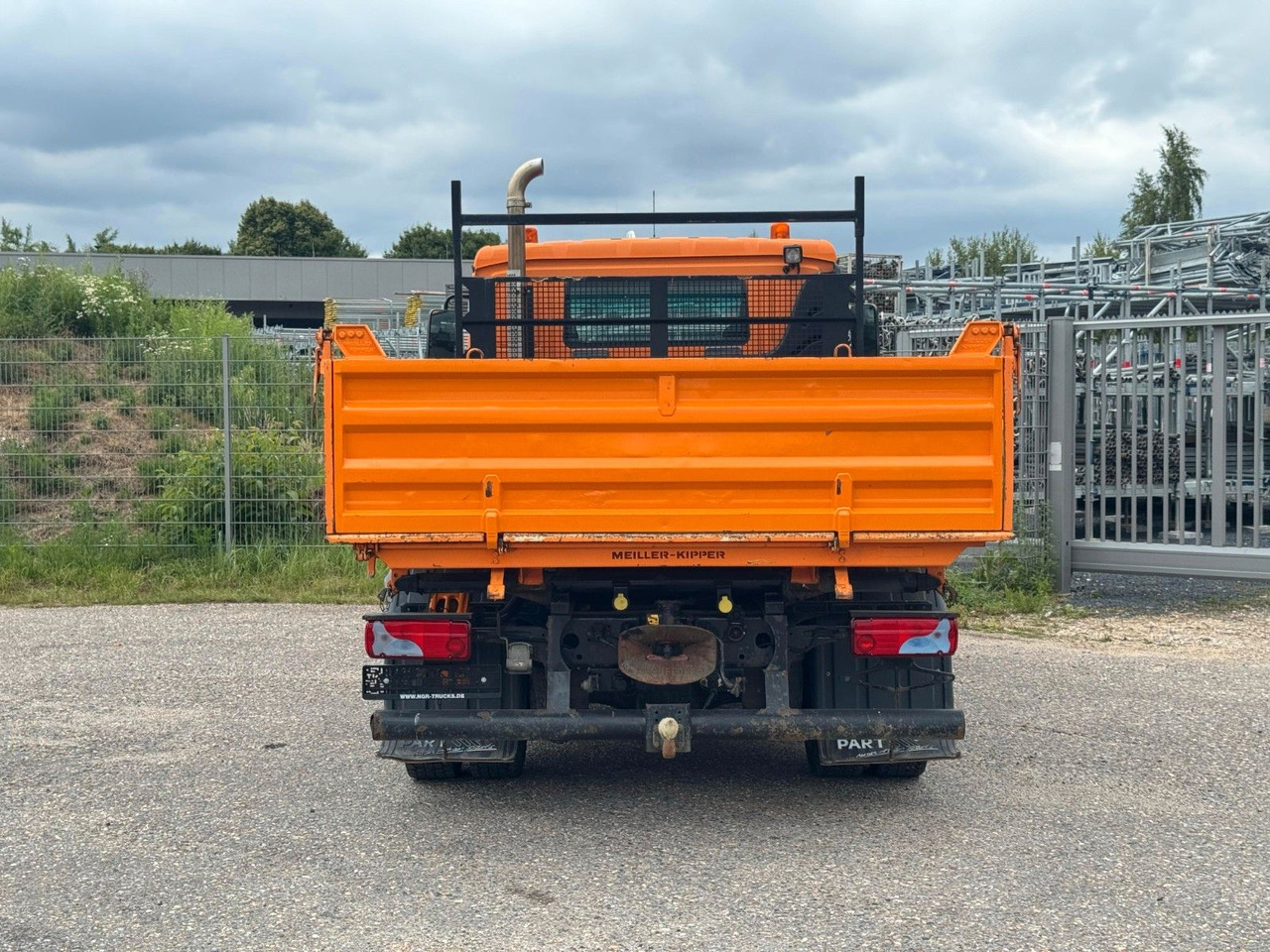 MAN 8.220 4x2 Meiller 3S. Kipper | Sperrdiff. | AHK - شاحنة قلاب: صورة 5 MAN 8.220 4x2 Meiller 3S. Kipper | Sperrdiff. | AHK - شاحنة قلاب: صورة 5