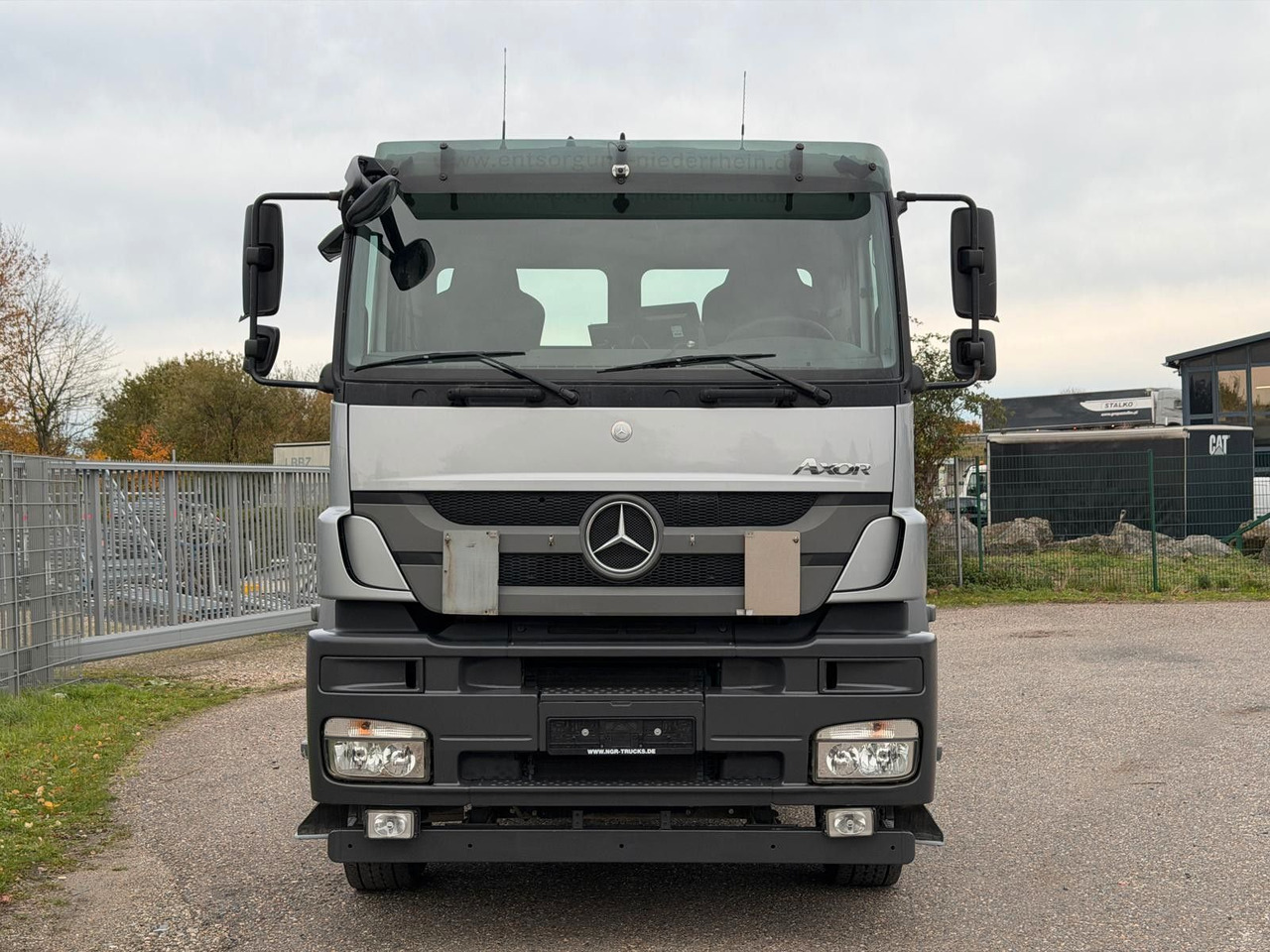Mercedes-Benz 2540 L 6x2 Palfinger T20 mit hydr. Containerverr - شاحنة ذات خطاف: صورة 5 Mercedes-Benz 2540 L 6x2 Palfinger T20 mit hydr. Containerverr - شاحنة ذات خطاف: صورة 5
