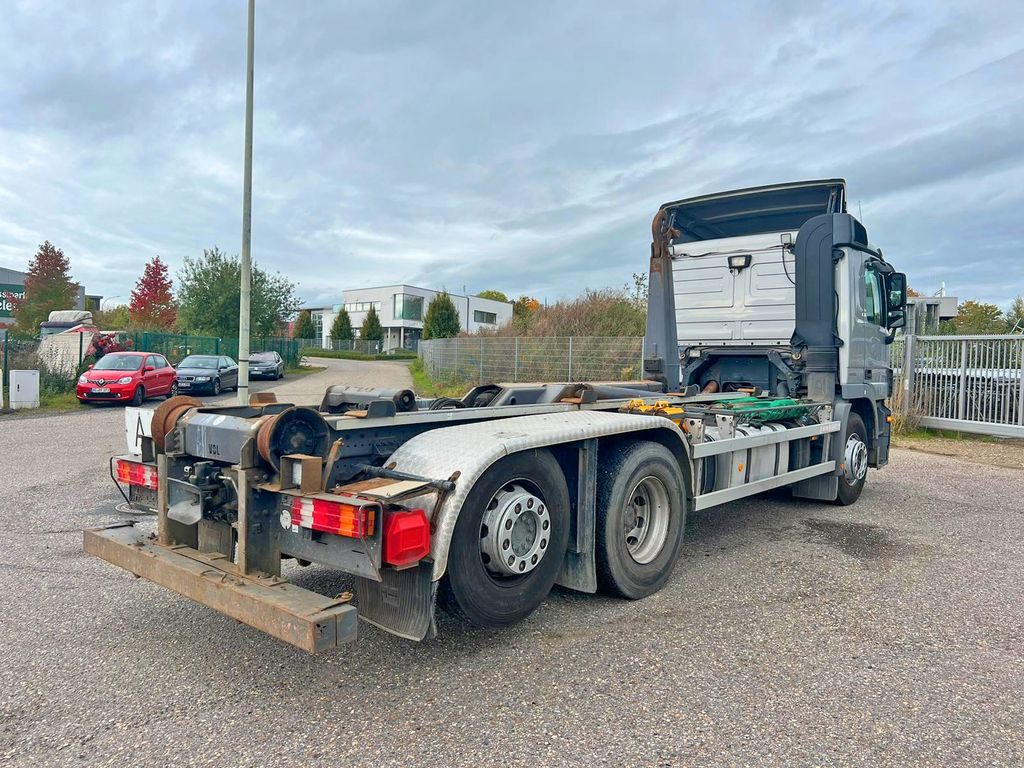 Mercedes-Benz 2544 6X2 VDL Abroller Klima & Retarder Mercedes-Benz 2544 6X2 VDL Abroller Klima & Retarder - شاحنة ذات خطاف: صورة 4 Mercedes-Benz 2544 6X2 VDL Abroller Klima & Retarder Mercedes-Benz 2544 6X2 VDL Abroller Klima & Retarder - شاحنة ذات خطاف: صورة 4