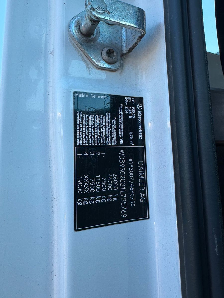 Mercedes-Benz 2546 6X2 Klima Meiller RK 20.65 - شاحنة ذات خطاف: صورة 3 Mercedes-Benz 2546 6X2 Klima Meiller RK 20.65 - شاحنة ذات خطاف: صورة 3