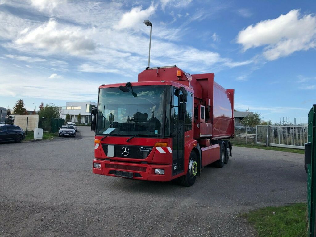 Mercedes-Benz 2629 6X2 Seitenlader Speed Paddle Top Zustand - شاحنة النفايات: صورة 2 Mercedes-Benz 2629 6X2 Seitenlader Speed Paddle Top Zustand - شاحنة النفايات: صورة 2