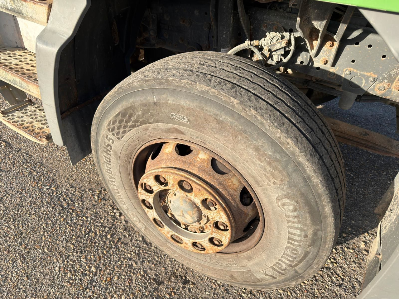 شاحنة قلاب Mercedes-Benz 2643 6x4 Meiller 3S. Kipper Bordmatik | Blatt/Bl: صورة 17 شاحنة قلاب Mercedes-Benz 2643 6x4 Meiller 3S. Kipper Bordmatik | Blatt/Bl: صورة 17