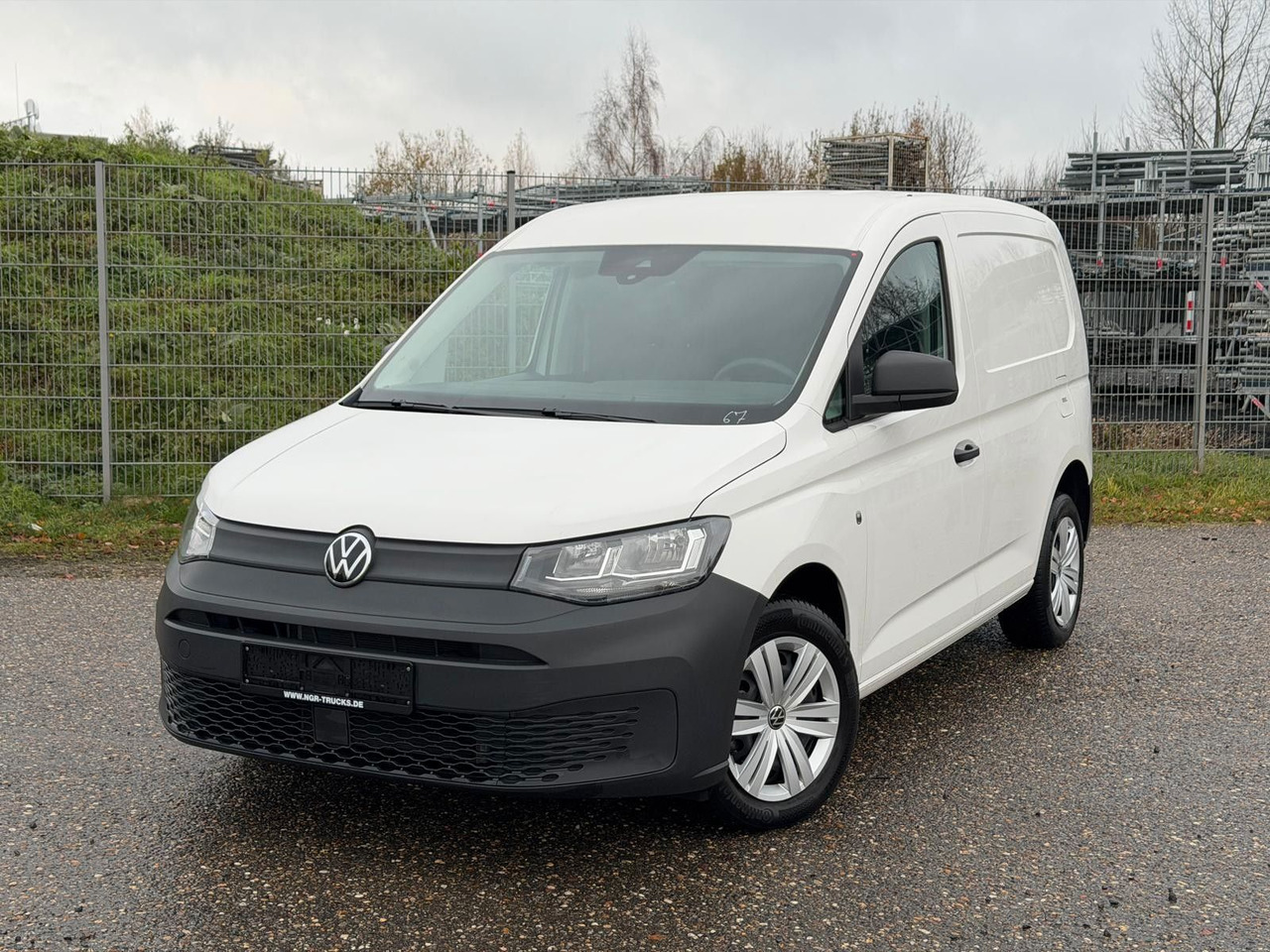 Volkswagen Caddy 4x2 | 2,0 TDI | Klima | PDC | Spurhalteass - ميكروباص: صورة 1 Volkswagen Caddy 4x2 | 2,0 TDI | Klima | PDC | Spurhalteass - ميكروباص: صورة 1