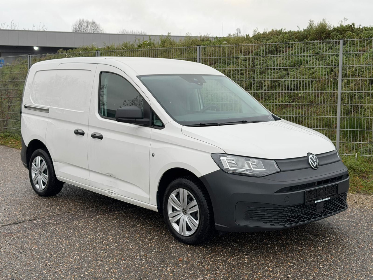 Volkswagen Caddy 4x2 | 2,0 TDI | Klima | PDC | Spurhalteass - ميكروباص: صورة 3 Volkswagen Caddy 4x2 | 2,0 TDI | Klima | PDC | Spurhalteass - ميكروباص: صورة 3