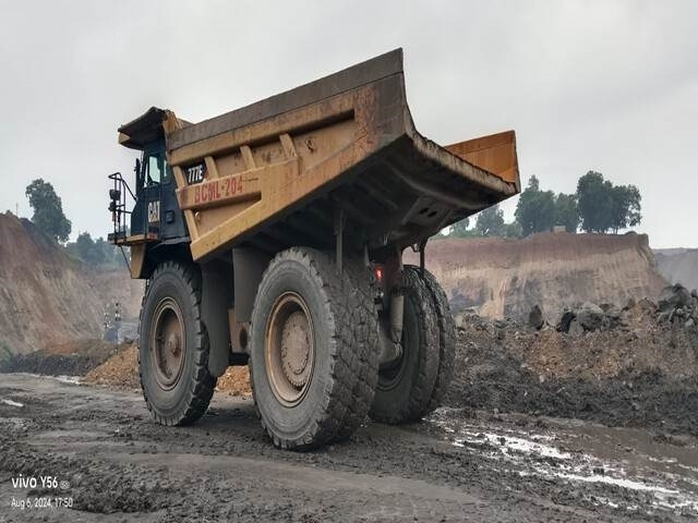 CAT 777E - شاحنة قلاب صلبة: صورة 2 CAT 777E - شاحنة قلاب صلبة: صورة 2