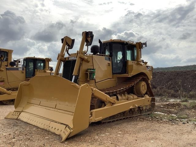 CAT D8T - جرافة: صورة 1 CAT D8T - جرافة: صورة 1