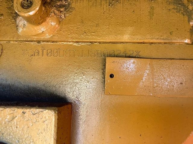 CAT D8T - جرافة: صورة 2 CAT D8T - جرافة: صورة 2