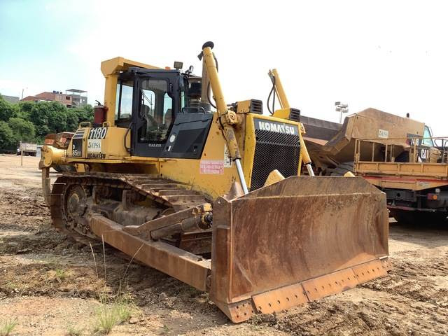 Komatsu D85EX-15 - جرافة: صورة 4 Komatsu D85EX-15 - جرافة: صورة 4