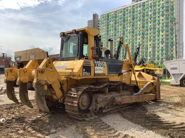 Komatsu D85EX-15 - جرافة: صورة 3 Komatsu D85EX-15 - جرافة: صورة 3