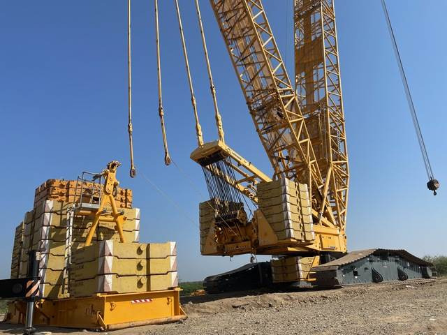 Liebherr LR1600/2 - رافعة مجنزرة: صورة 3 Liebherr LR1600/2 - رافعة مجنزرة: صورة 3