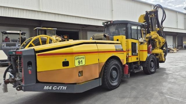 Atlas Copco Simba MC4 ITH - برج الحفر: صورة 3 Atlas Copco Simba MC4 ITH - برج الحفر: صورة 3