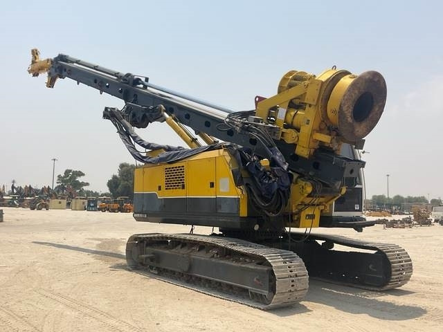 Bauer MBG24 - برج الحفر: صورة 4 Bauer MBG24 - برج الحفر: صورة 4