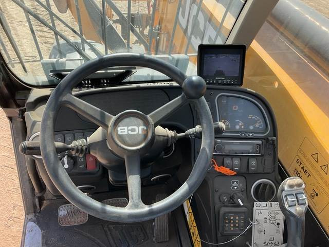 رافعة تلسكوبية JCB 540-170: صورة 9
