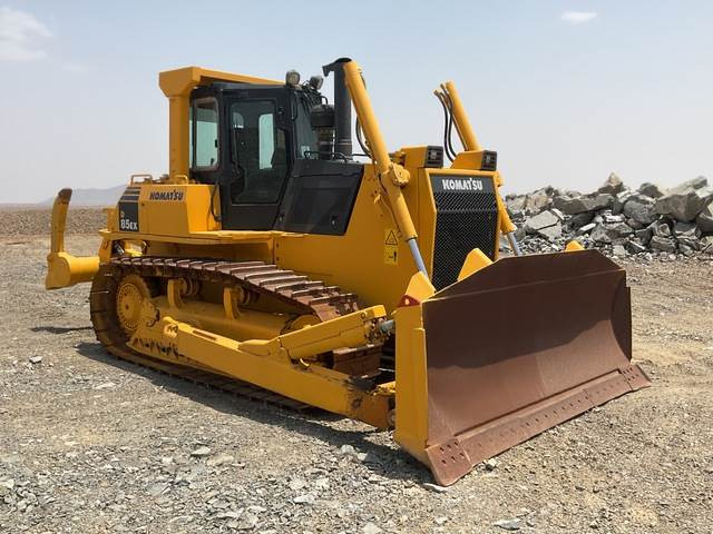 Komatsu D85EX-15 - جرافة: صورة 4 Komatsu D85EX-15 - جرافة: صورة 4