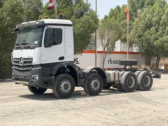 Mercedes-Benz Arocs 4240 - شاحنة هيكل كابينة: صورة 1 Mercedes-Benz Arocs 4240 - شاحنة هيكل كابينة: صورة 1