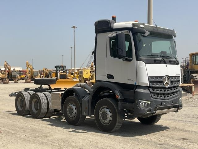 Mercedes-Benz Arocs 4240 - شاحنة هيكل كابينة: صورة 4 Mercedes-Benz Arocs 4240 - شاحنة هيكل كابينة: صورة 4