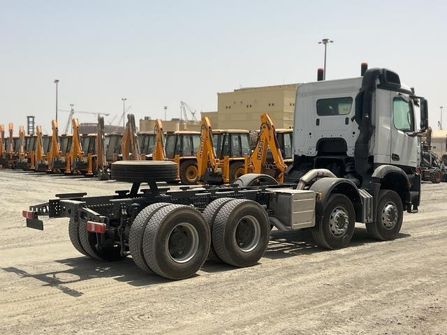 Mercedes-Benz Arocs 4240 - شاحنة هيكل كابينة: صورة 3 Mercedes-Benz Arocs 4240 - شاحنة هيكل كابينة: صورة 3