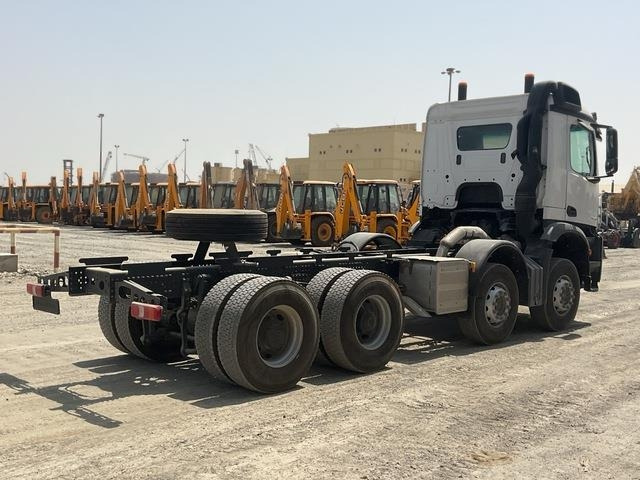 Mercedes-Benz Arocs 4240 - شاحنة هيكل كابينة: صورة 3 Mercedes-Benz Arocs 4240 - شاحنة هيكل كابينة: صورة 3