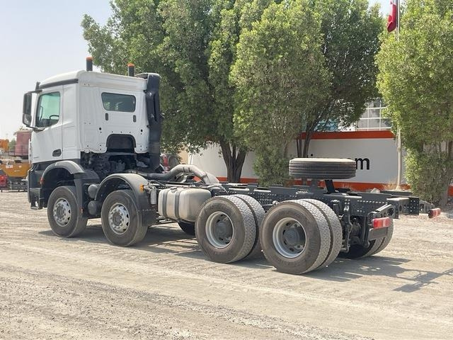 Mercedes-Benz Arocs 4240 - شاحنة هيكل كابينة: صورة 2 Mercedes-Benz Arocs 4240 - شاحنة هيكل كابينة: صورة 2