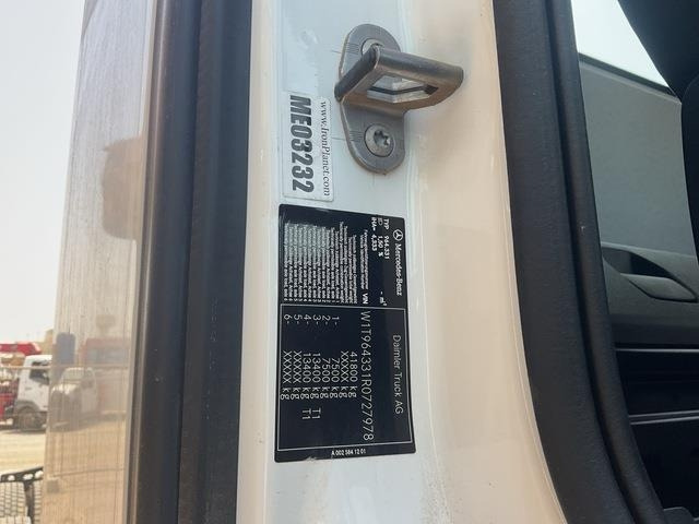 Mercedes-Benz Arocs 4240 - شاحنة هيكل كابينة: صورة 5 Mercedes-Benz Arocs 4240 - شاحنة هيكل كابينة: صورة 5