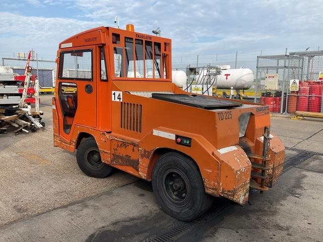 Charlatte TD225 - جرار السحب الكهربائي: صورة 2 Charlatte TD225 - جرار السحب الكهربائي: صورة 2