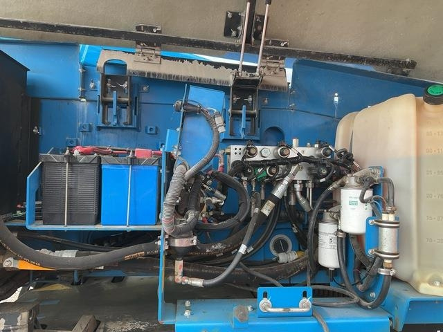 رافعة سلة تلسكوبية Genie S85 XC: صورة 21