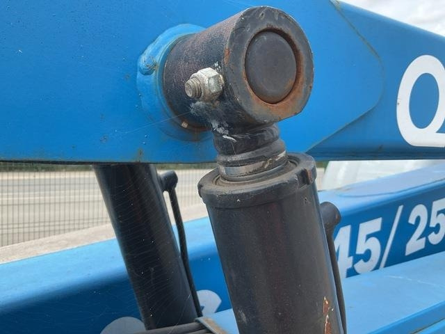 شاحنة ذراع مفصلي Genie Z45/25J: صورة 16