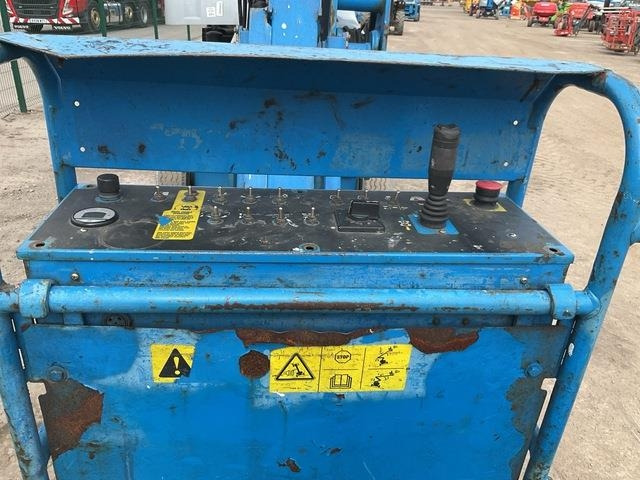 شاحنة ذراع مفصلي Genie Z45/25J: صورة 8