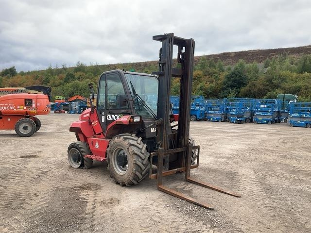 Manitou M26-4 - رافعة شوكية للأرض الوعرة: صورة 4 Manitou M26-4 - رافعة شوكية للأرض الوعرة: صورة 4