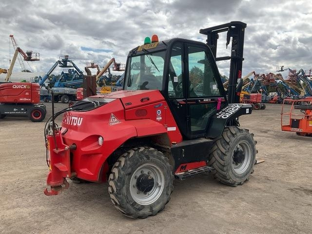 Manitou M30-4 - رافعة شوكية للأرض الوعرة: صورة 3 Manitou M30-4 - رافعة شوكية للأرض الوعرة: صورة 3