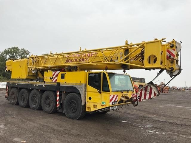 Terex Demag AC100 - رافعة لجميع التضاريس: صورة 4 Terex Demag AC100 - رافعة لجميع التضاريس: صورة 4