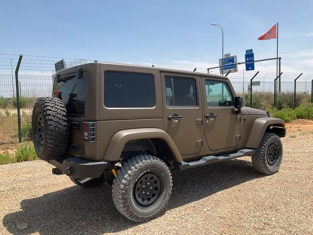 Jeep Wrangler JK Command - سيارة: صورة 3 Jeep Wrangler JK Command - سيارة: صورة 3