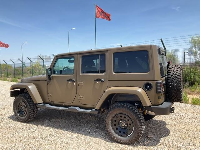 Jeep Wrangler JK Command - سيارة: صورة 2 Jeep Wrangler JK Command - سيارة: صورة 2