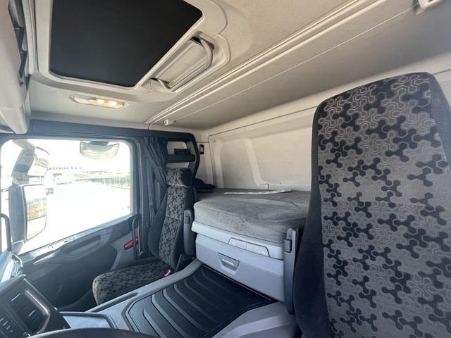 وحدة جر Scania P410: صورة 12
