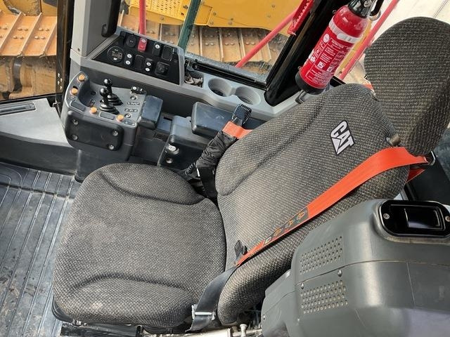 اللودر بعجل CAT 972M XE: صورة 22