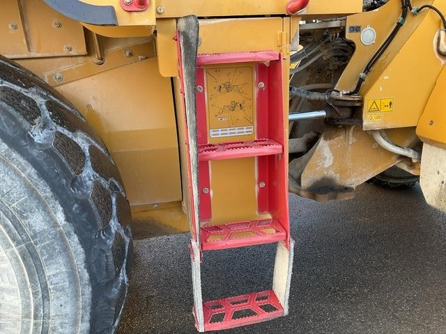 اللودر بعجل CAT 972M XE: صورة 9